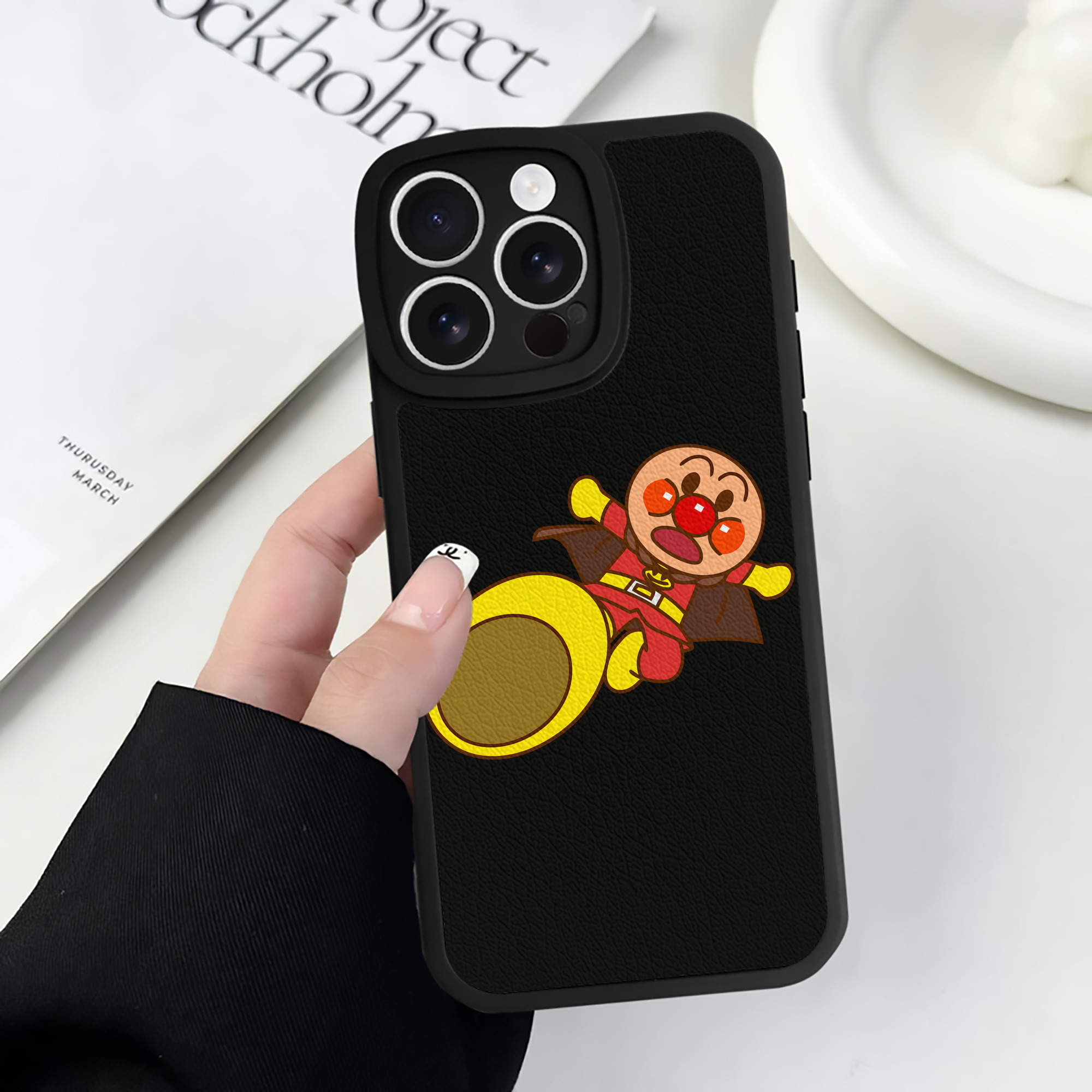 （画像用） アンパンマン Anpanman 【iPhone 16シリーズ対応】シリコンスマホケース（レザー調） 材質：シリコン